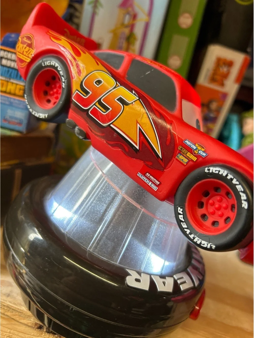 Disney Pixar Cars Lightning McQueen Toy Car Model